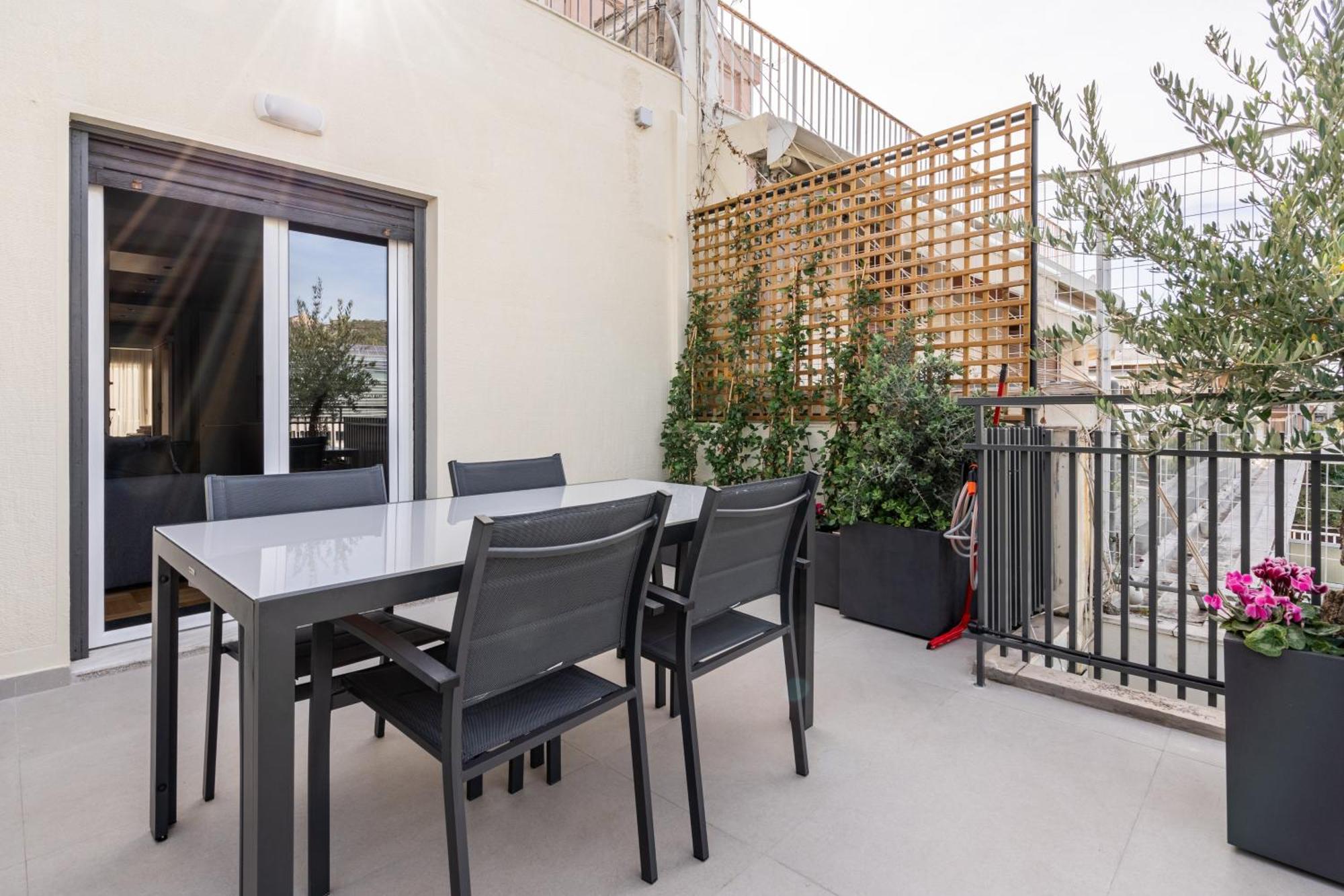 Athena Blue Lux Penthouse 2Br 2Ba With Skyline Terrace, Near Kolonaki Apartment Exterior photo